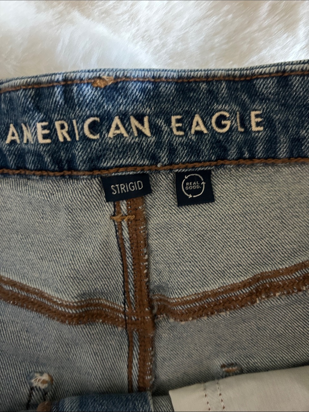 American Eagle Outfitters Light Blue Distressed Denim Shorts with Frayed Hem - Picture 5 of 8